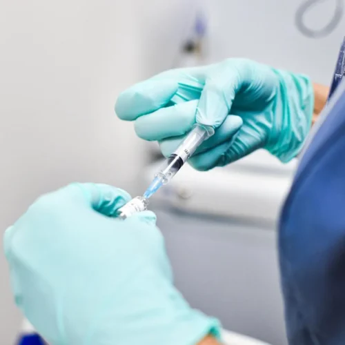 О вакцинации против гриппа и инфекции COVID-19